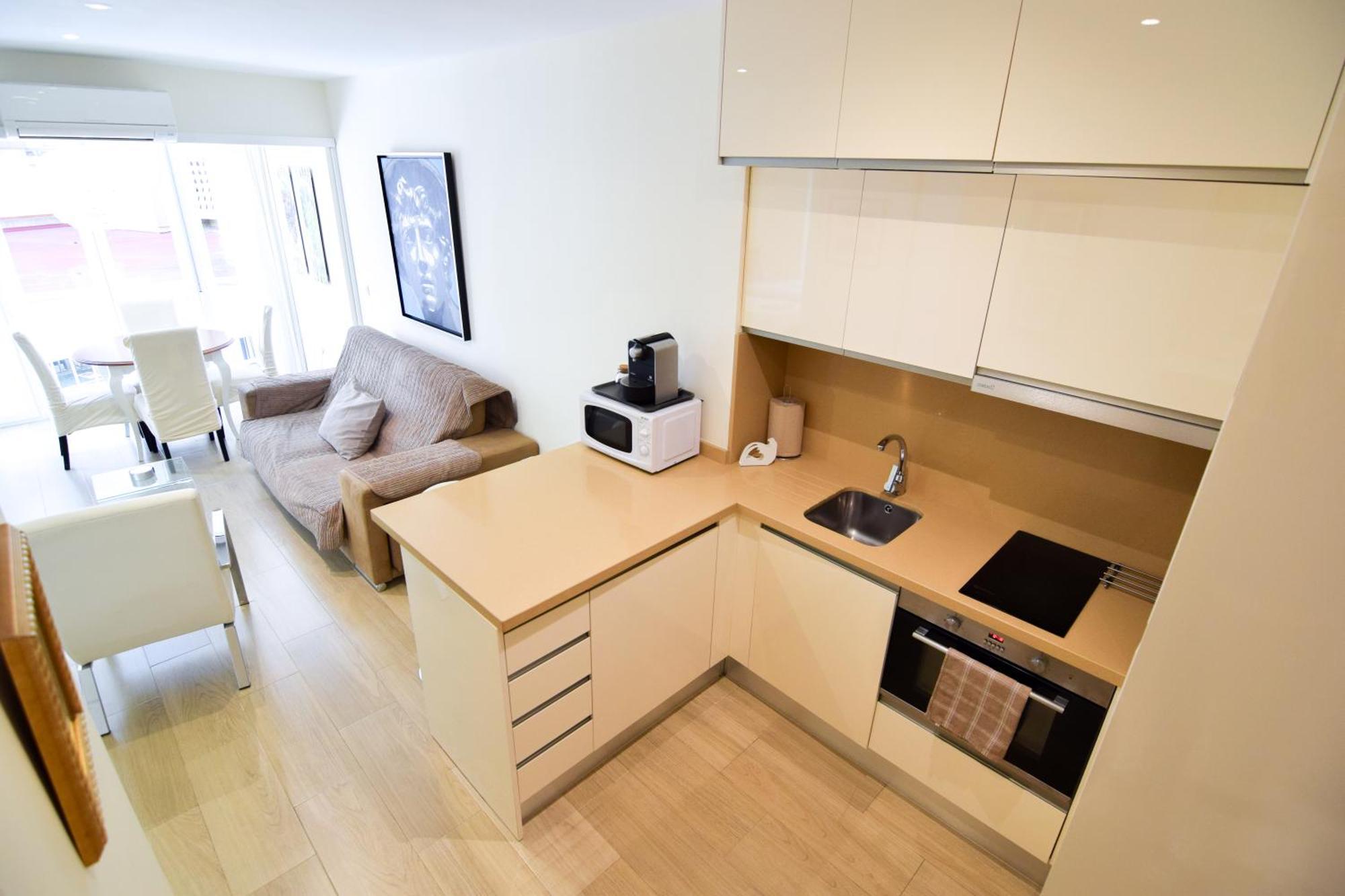 Malagueta Beachside Charm Apartment Malaga Exterior photo