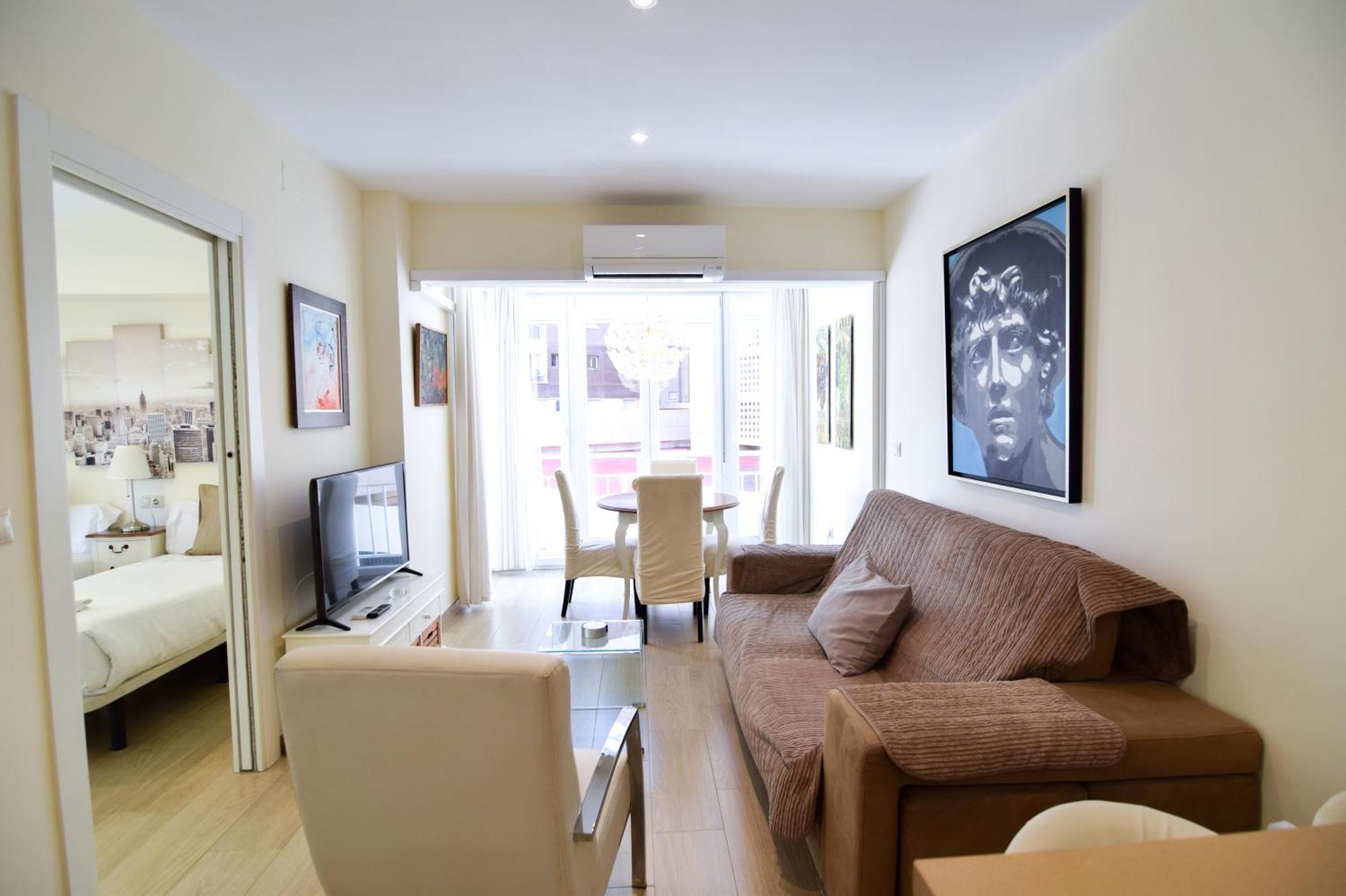 Malagueta Beachside Charm Apartment Malaga Exterior photo