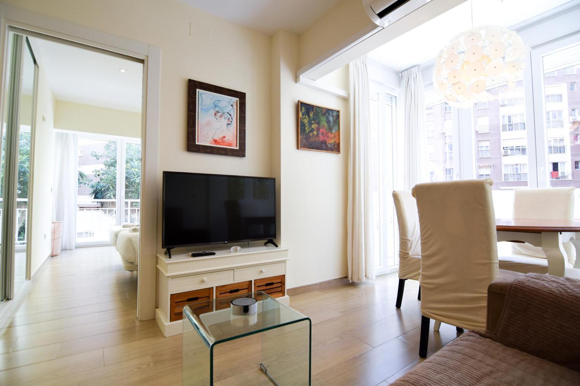 Malagueta Beachside Charm Apartment Malaga Exterior photo